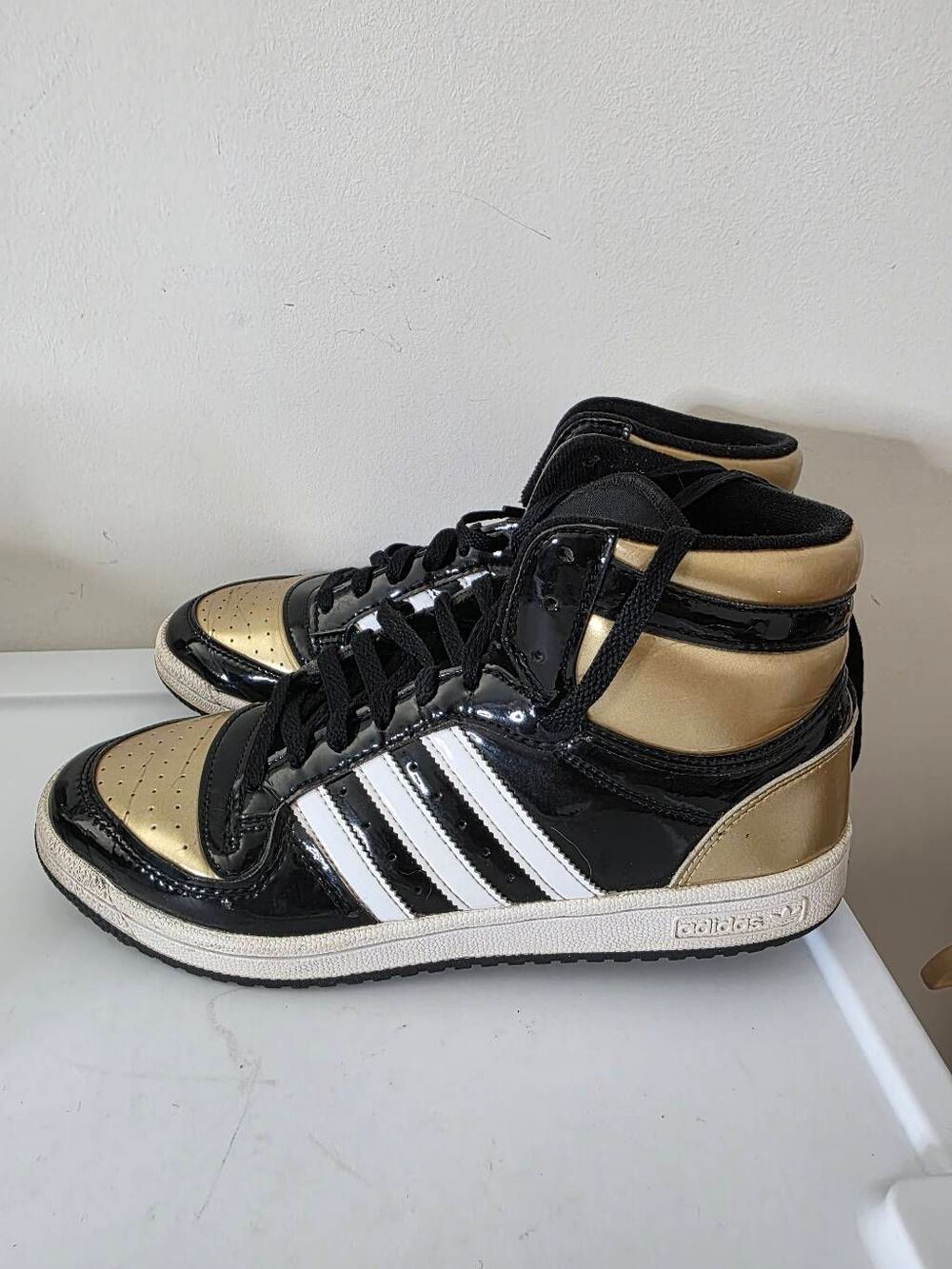 Adidas Top Ten RB Black Gold Patent High Top Sneakers FX7873 Men’s Size 10